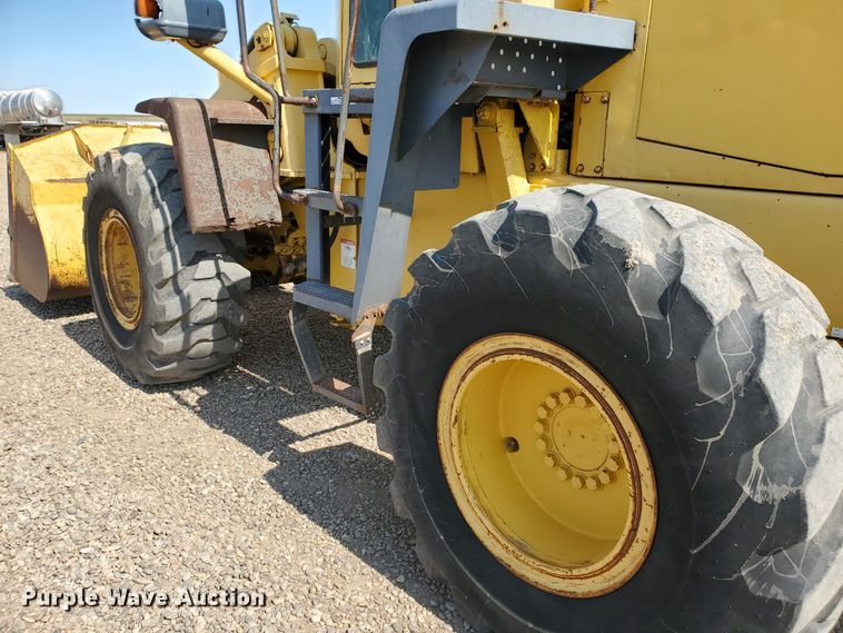 image for item HO9659 1996 Komatsu WA320-3L  wheel loader