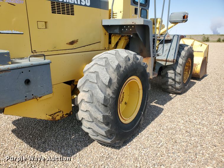 image for item HO9659 1996 Komatsu WA320-3L  wheel loader
