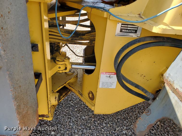 image for item HO9659 1996 Komatsu WA320-3L  wheel loader