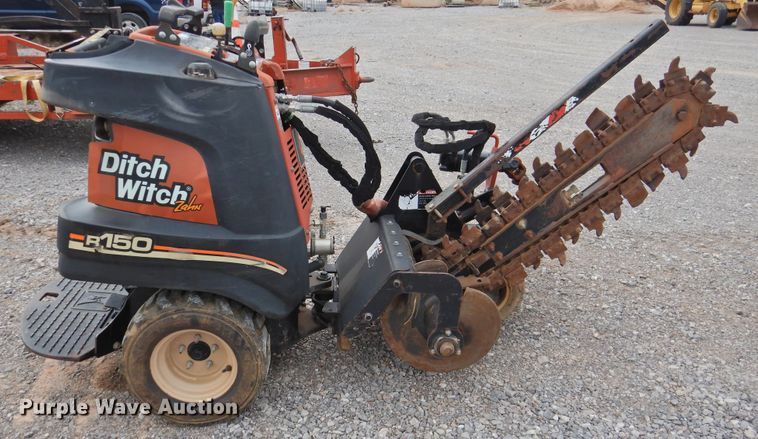 image for item HO9919 2008 Ditch Witch R150  trencher