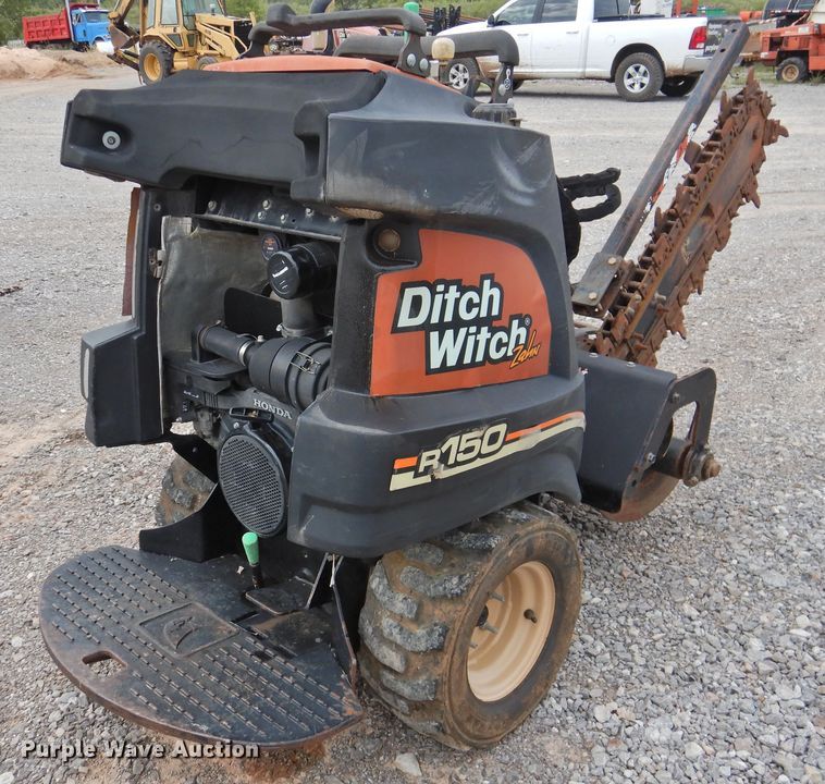 image for item HO9919 2008 Ditch Witch R150  trencher