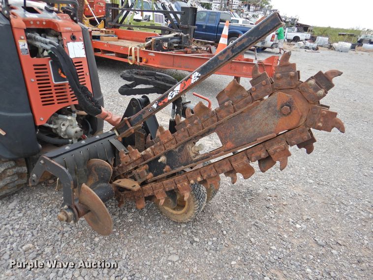 image for item HO9919 2008 Ditch Witch R150  trencher