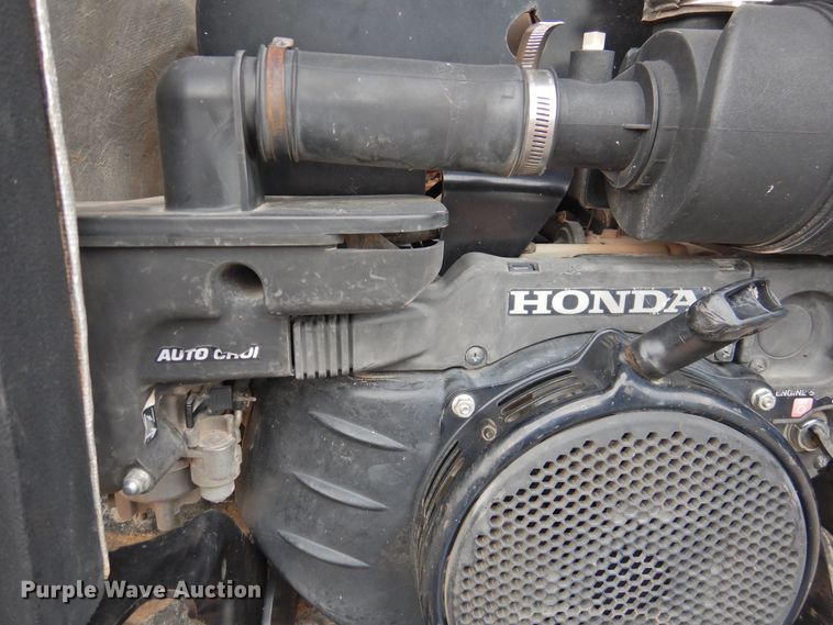 image for item HO9919 2008 Ditch Witch R150  trencher