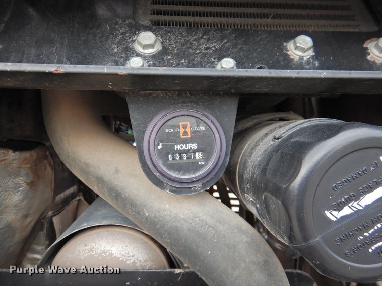 image for item HO9919 2008 Ditch Witch R150  trencher