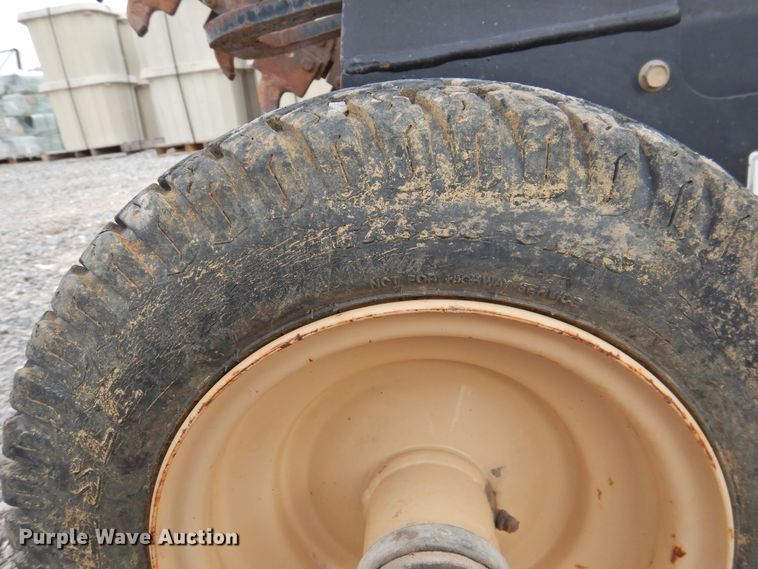 image for item HO9919 2008 Ditch Witch R150  trencher