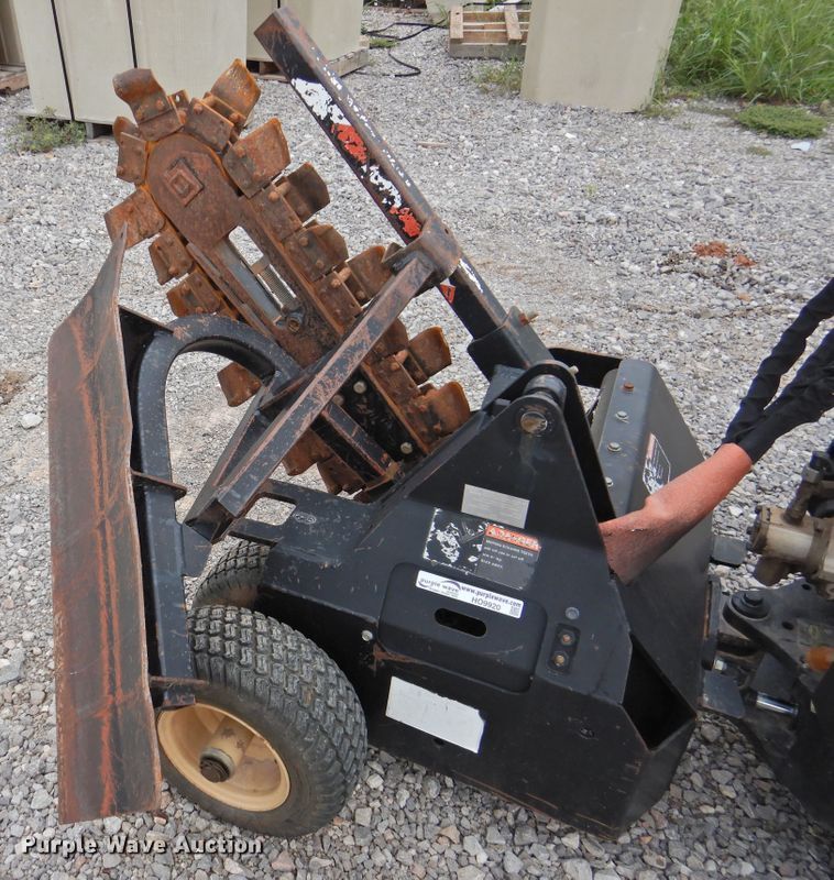 image for item HO9920 2008 Ditch Witch R150  trencher