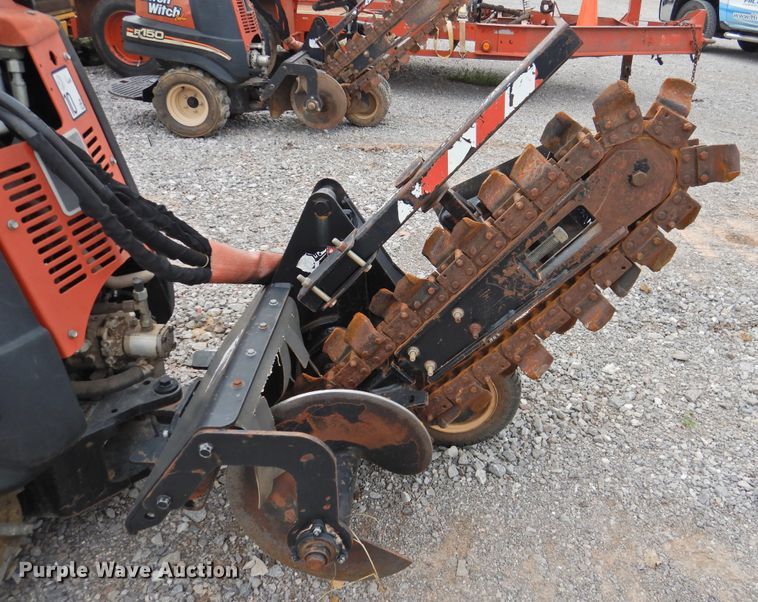 image for item HO9920 2008 Ditch Witch R150  trencher