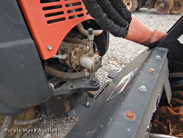 image for item HO9920 2008 Ditch Witch R150  trencher