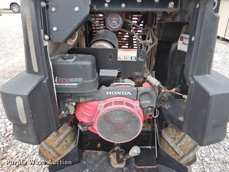 image for item HO9920 2008 Ditch Witch R150  trencher