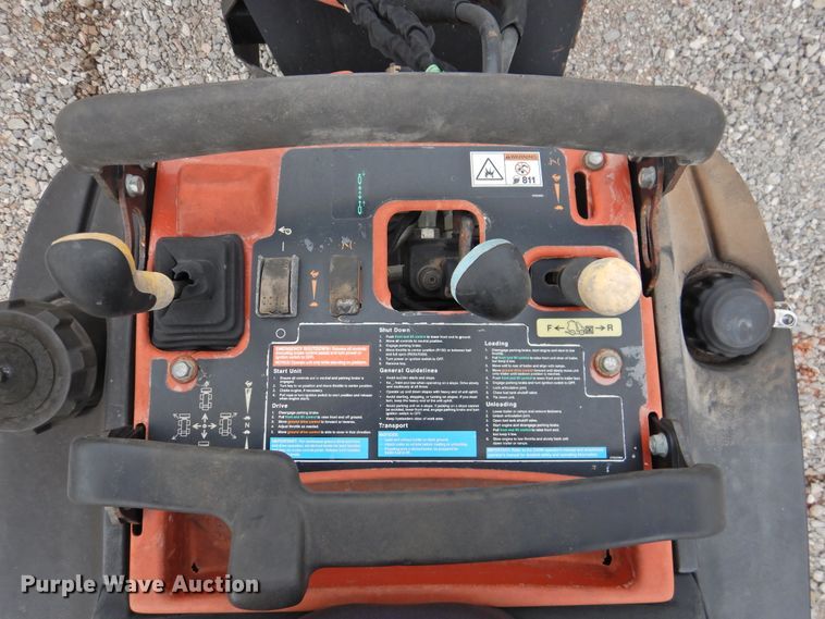 image for item HO9920 2008 Ditch Witch R150  trencher