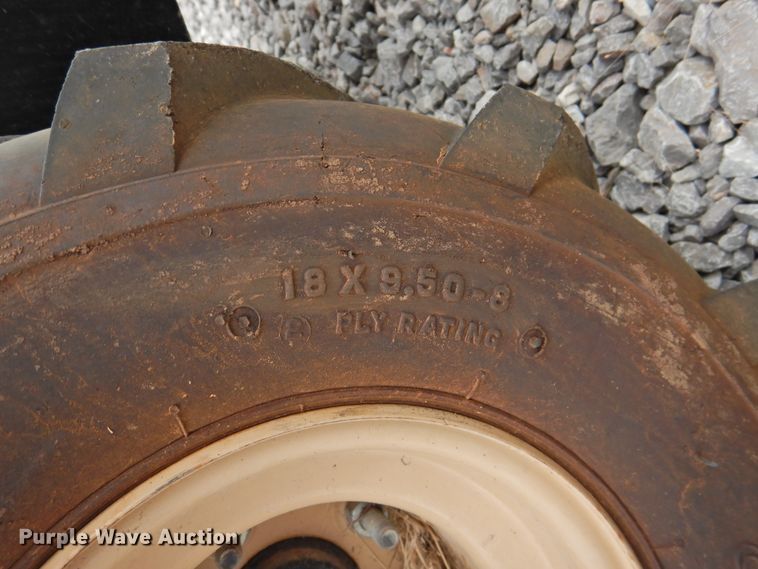 image for item HO9920 2008 Ditch Witch R150  trencher