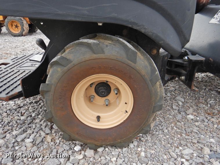 image for item HO9920 2008 Ditch Witch R150  trencher