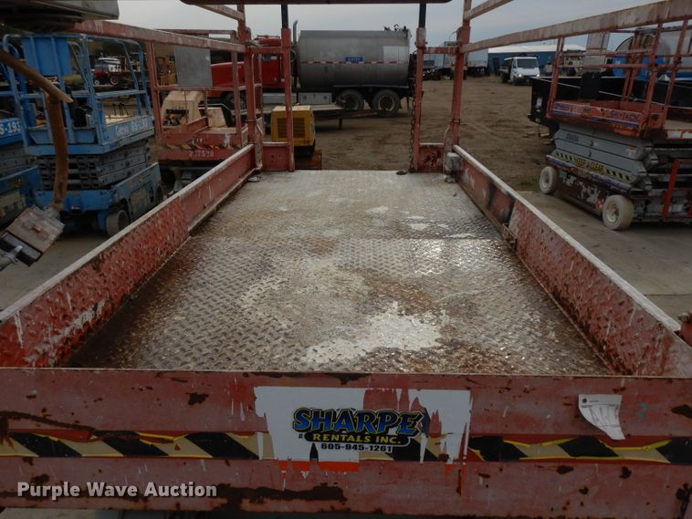 image for item HV9799 1999 Skyjack 4626  scissor lift