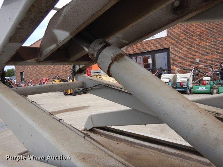 image for item HV9799 1999 Skyjack 4626  scissor lift