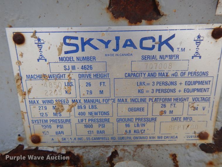 image for item HV9800 2000 Skyjack 4626  scissor lift