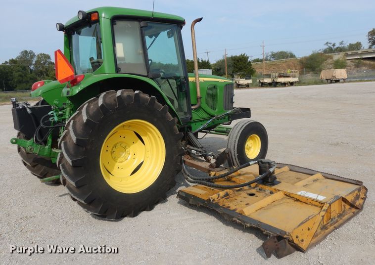image for item HV9995 2002 John Deere 6420  tractor