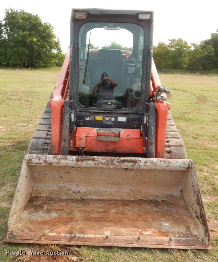 image for item HW9280 Kubota SVL90-2  tracked skid steer loader