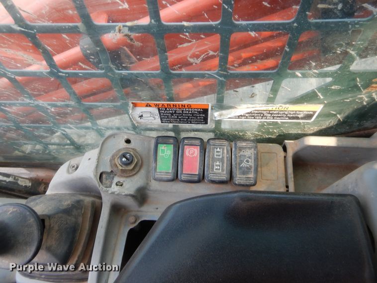 image for item HW9280 Kubota SVL90-2  tracked skid steer loader