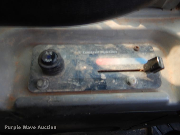 image for item HW9280 Kubota SVL90-2  tracked skid steer loader