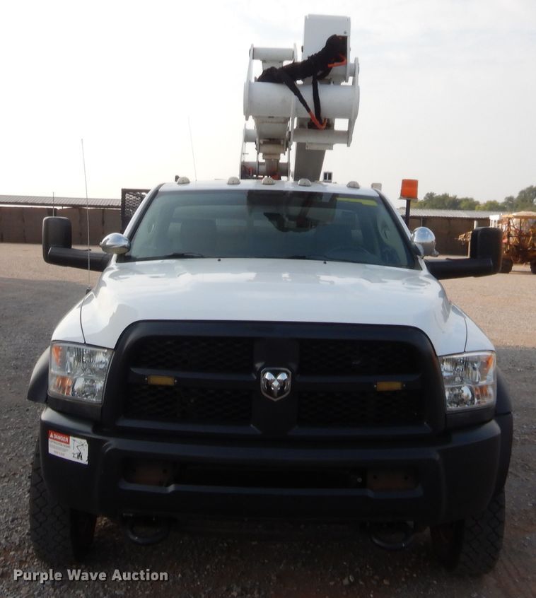 image for item HW9304 2015 Dodge Ram 5500  bucket truck