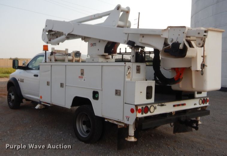 image for item HW9304 2015 Dodge Ram 5500  bucket truck