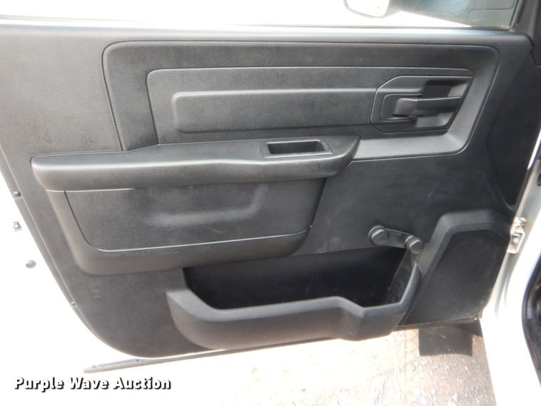 image for item HW9304 2015 Dodge Ram 5500  bucket truck