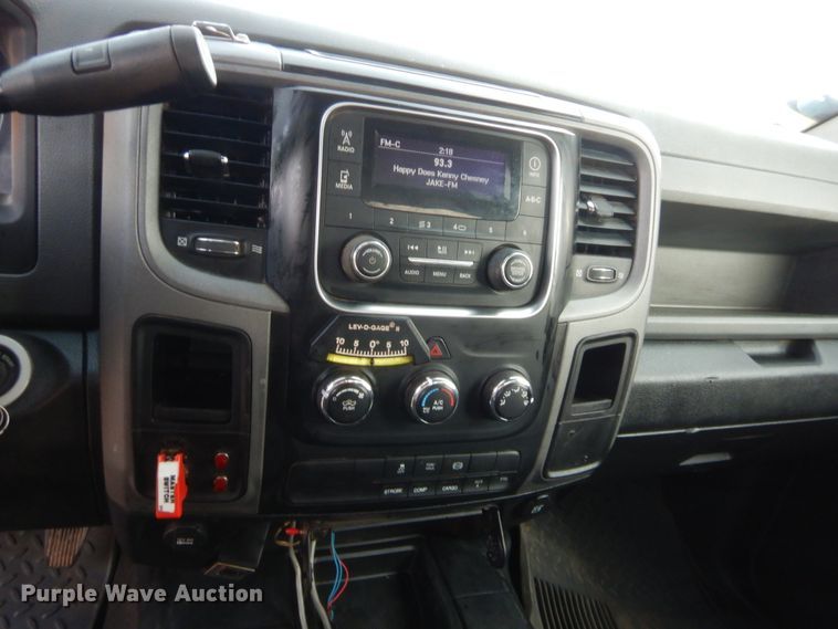 image for item HW9304 2015 Dodge Ram 5500  bucket truck