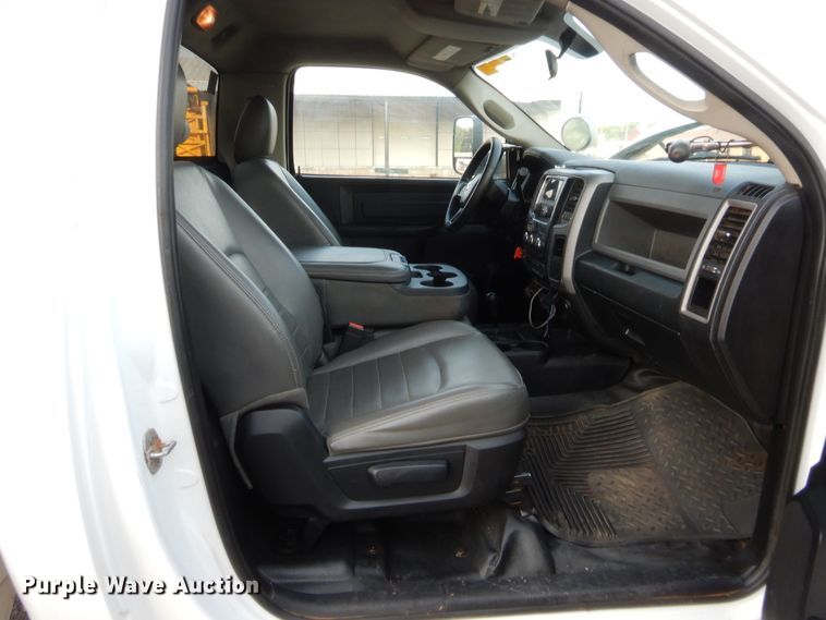 image for item HW9304 2015 Dodge Ram 5500  bucket truck