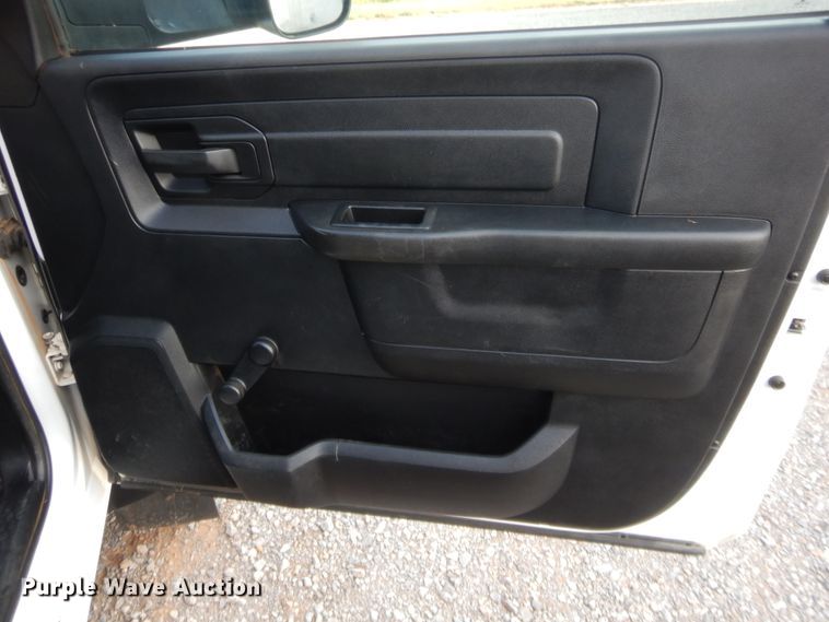 image for item HW9304 2015 Dodge Ram 5500  bucket truck