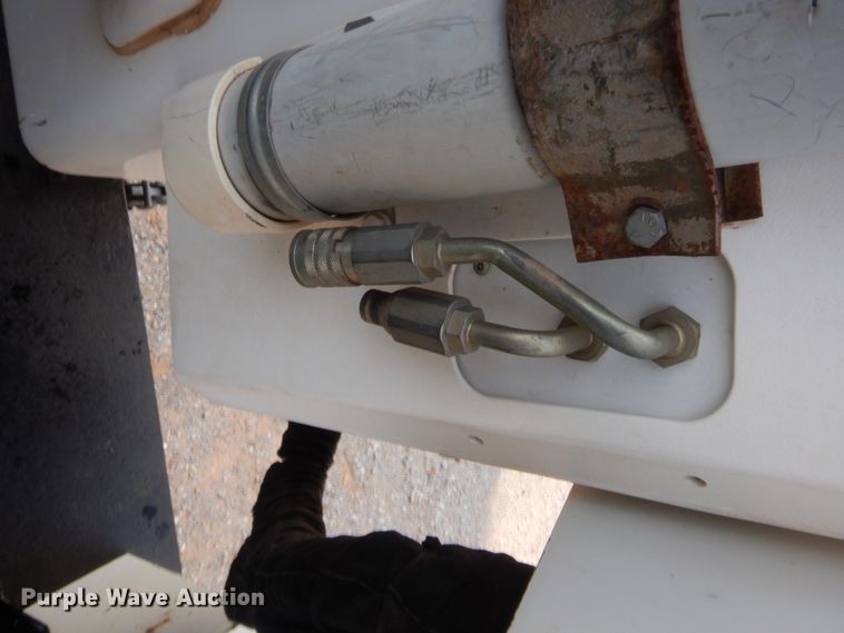 image for item HW9304 2015 Dodge Ram 5500  bucket truck