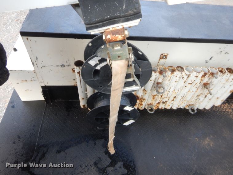 image for item HW9304 2015 Dodge Ram 5500  bucket truck