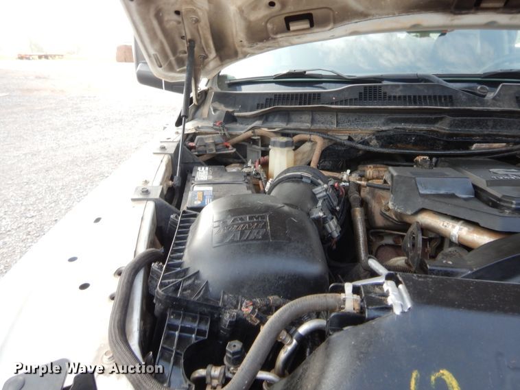 image for item HW9304 2015 Dodge Ram 5500  bucket truck