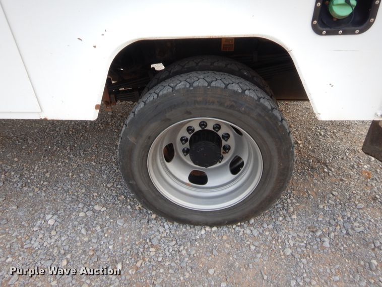 image for item HW9304 2015 Dodge Ram 5500  bucket truck