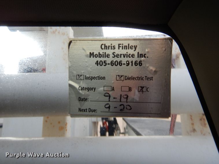 image for item HW9304 2015 Dodge Ram 5500  bucket truck