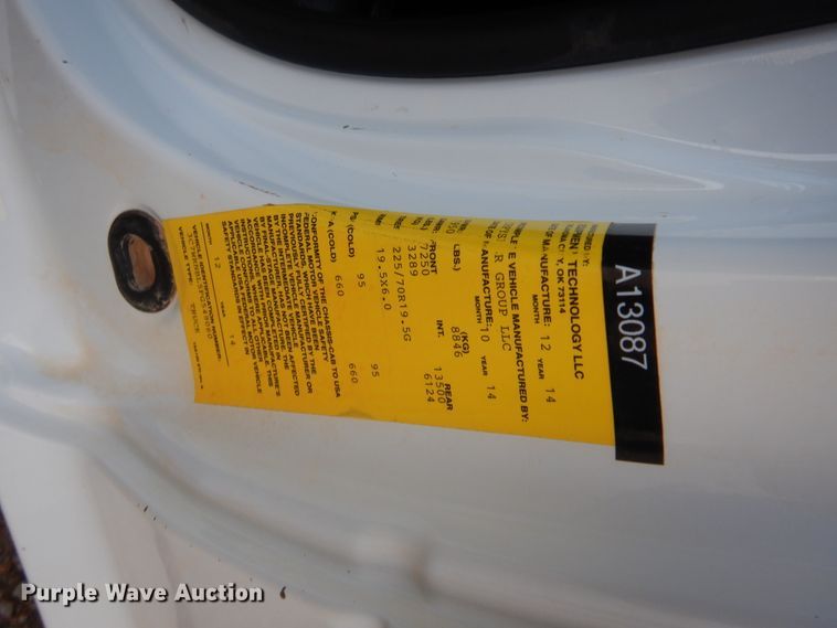 image for item HW9304 2015 Dodge Ram 5500  bucket truck