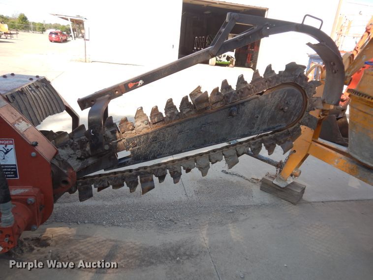 image for item HY9706 2003 Ditch Witch 3700DD  trencher