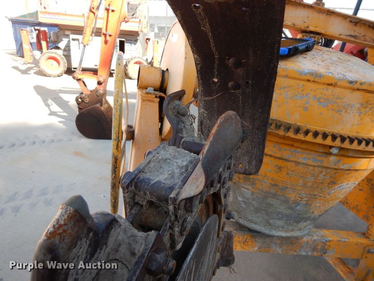 image for item HY9706 2003 Ditch Witch 3700DD  trencher