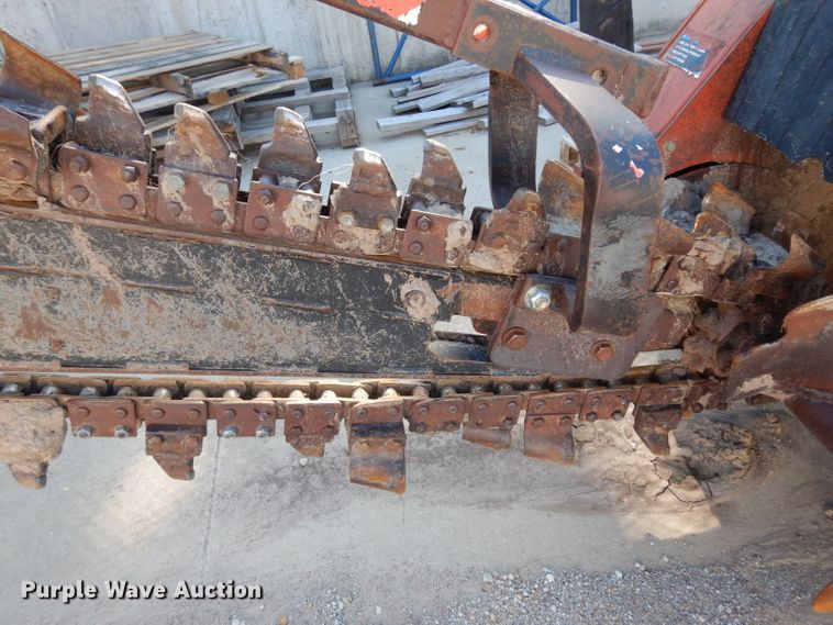 image for item HY9706 2003 Ditch Witch 3700DD  trencher