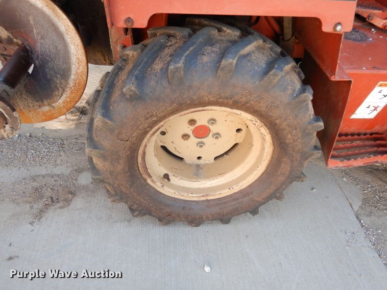 image for item HY9706 2003 Ditch Witch 3700DD  trencher