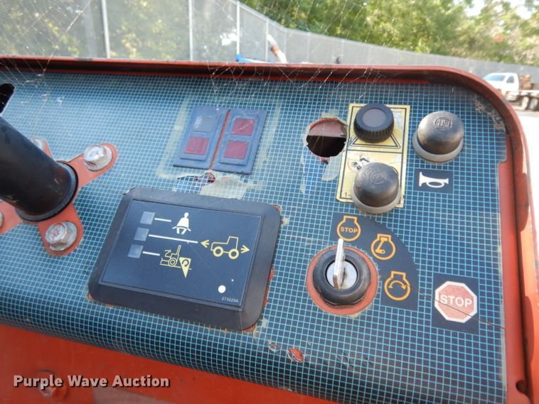 image for item HY9706 2003 Ditch Witch 3700DD  trencher