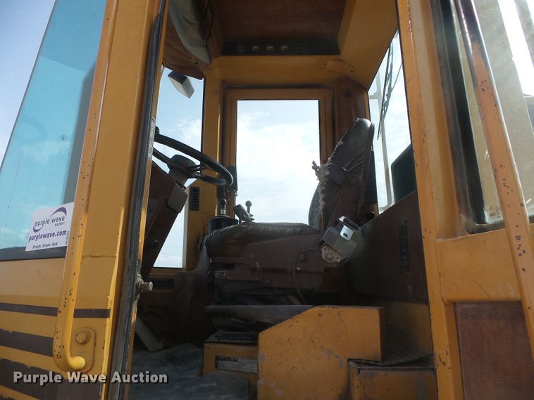 image for item DD0251 1995 Case 621B  wheel loader