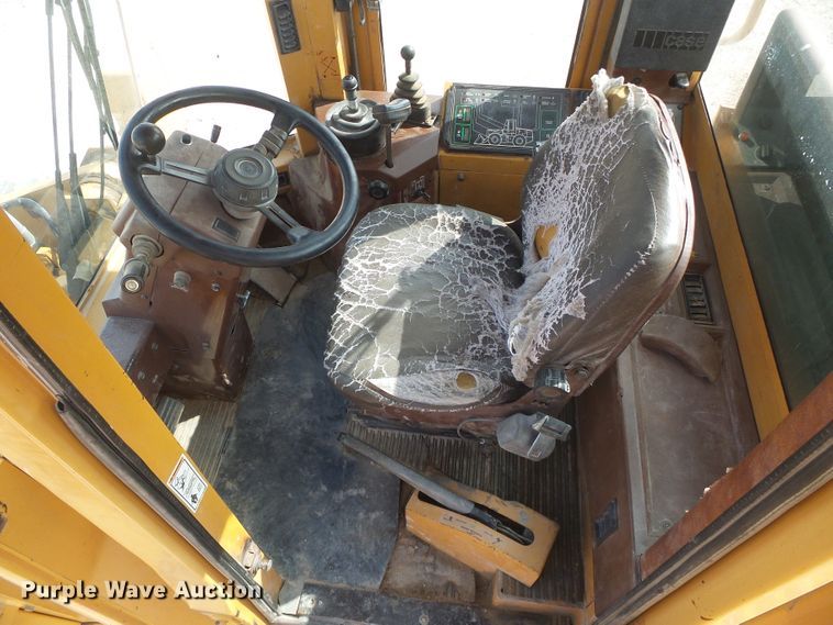 image for item DD0251 1995 Case 621B  wheel loader
