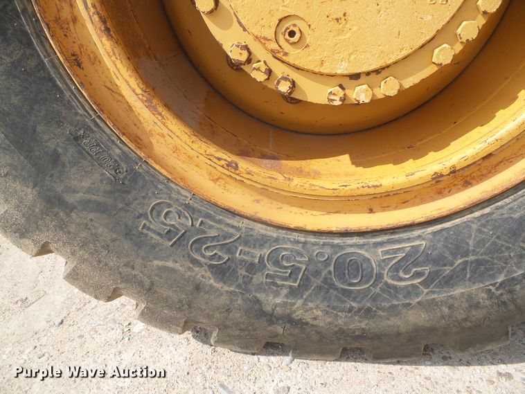 image for item DD0251 1995 Case 621B  wheel loader