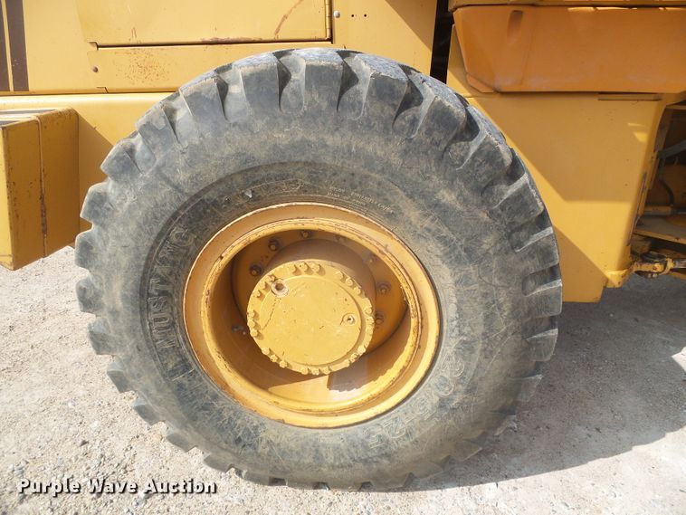image for item DD0251 1995 Case 621B  wheel loader