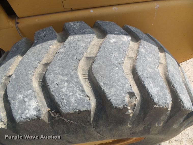 image for item DD0251 1995 Case 621B  wheel loader