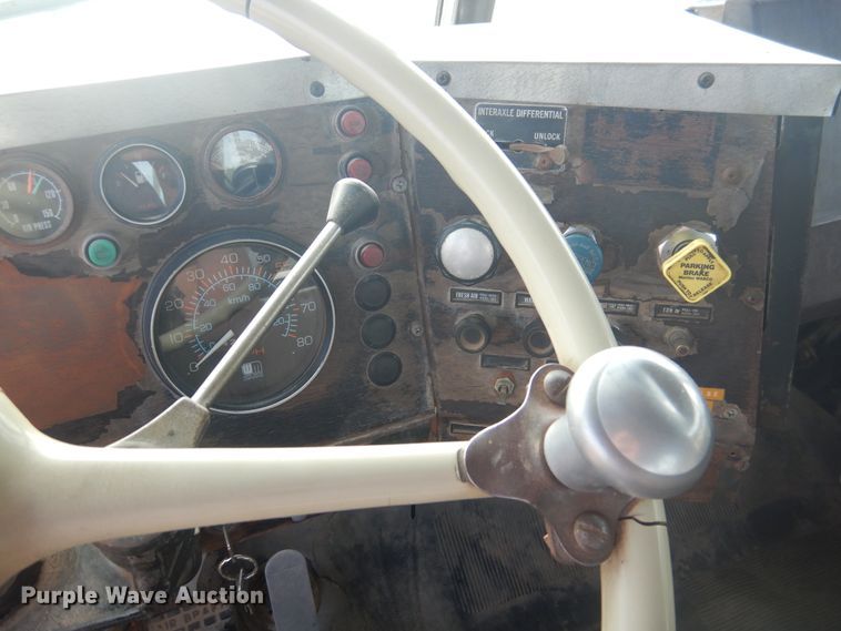 image for item DD0323 1981 Autocar  winch truck