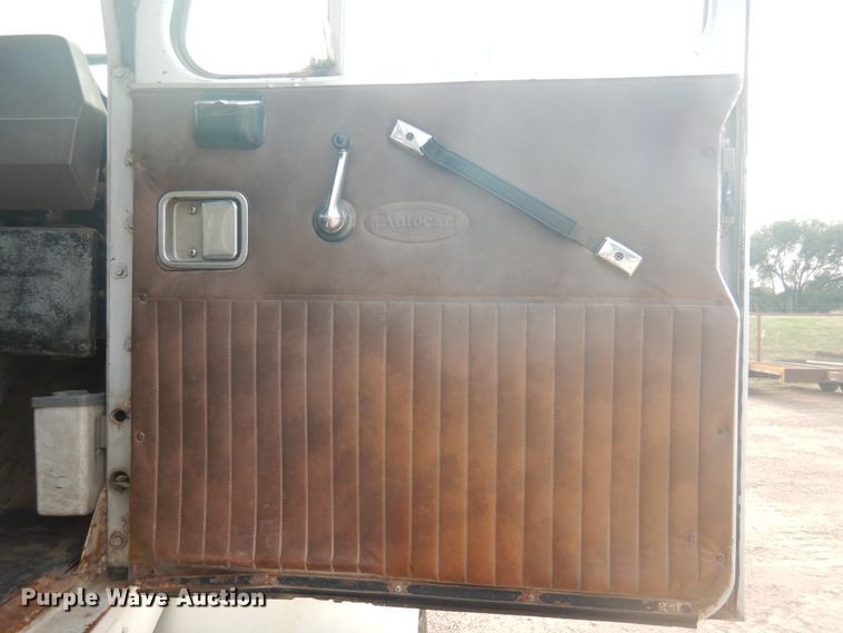 image for item DD0323 1981 Autocar  winch truck