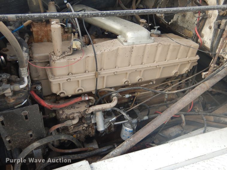 image for item DD0323 1981 Autocar  winch truck