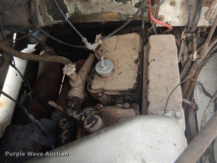 image for item DD0323 1981 Autocar  winch truck