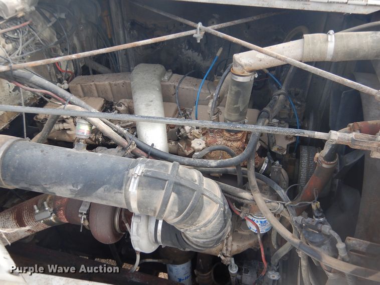 image for item DD0323 1981 Autocar  winch truck